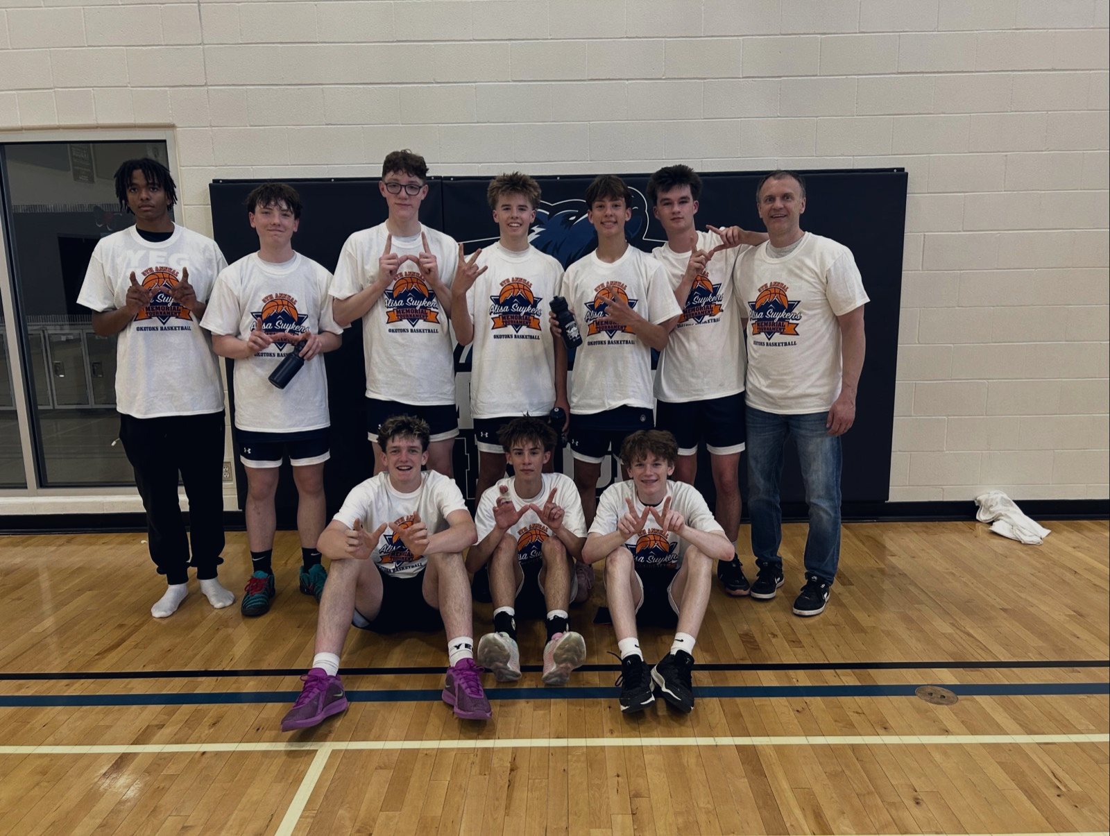 YEG BASKETBALL team photo at the Okotoks tournament